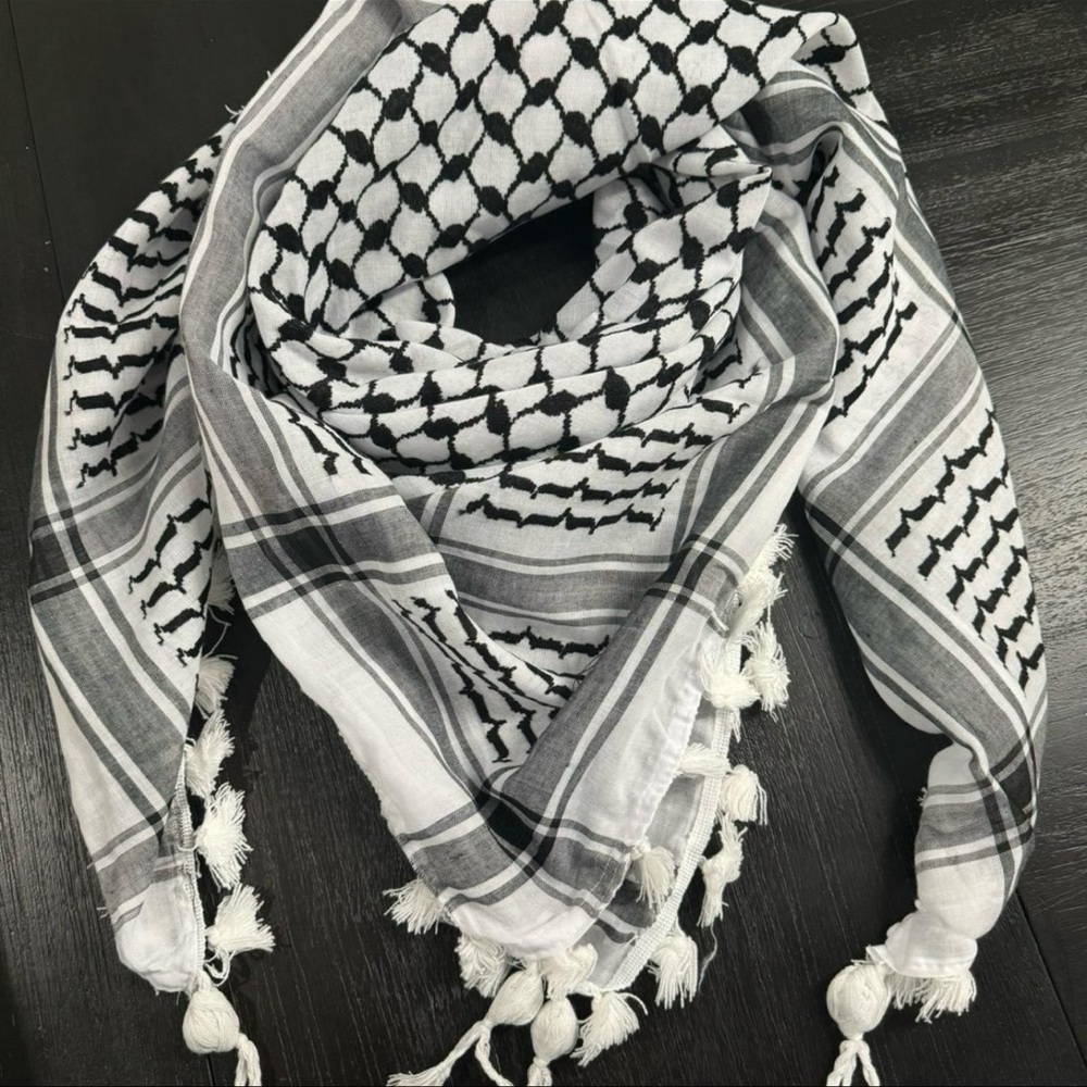 Palestinian Kufiya Shemagh hatta Scarf Shawl neck wrap embroidered with tussles - Picture 1 of 4